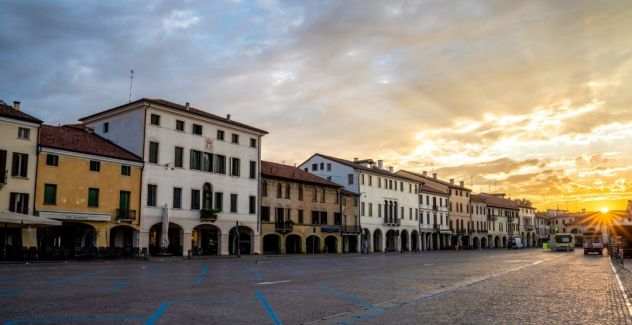 negozio in affitto a Castelfranco Veneto