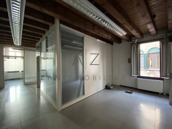 ufficio in affitto a Castelfranco Veneto