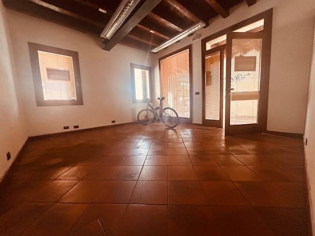 ufficio in affitto a Castelfranco Veneto