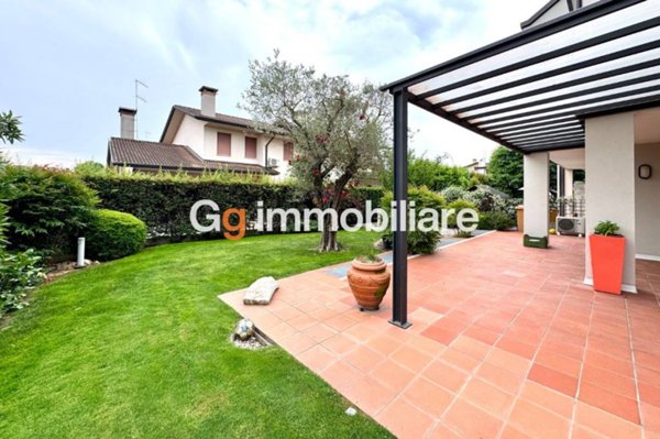 casa indipendente in affitto a Castelfranco Veneto