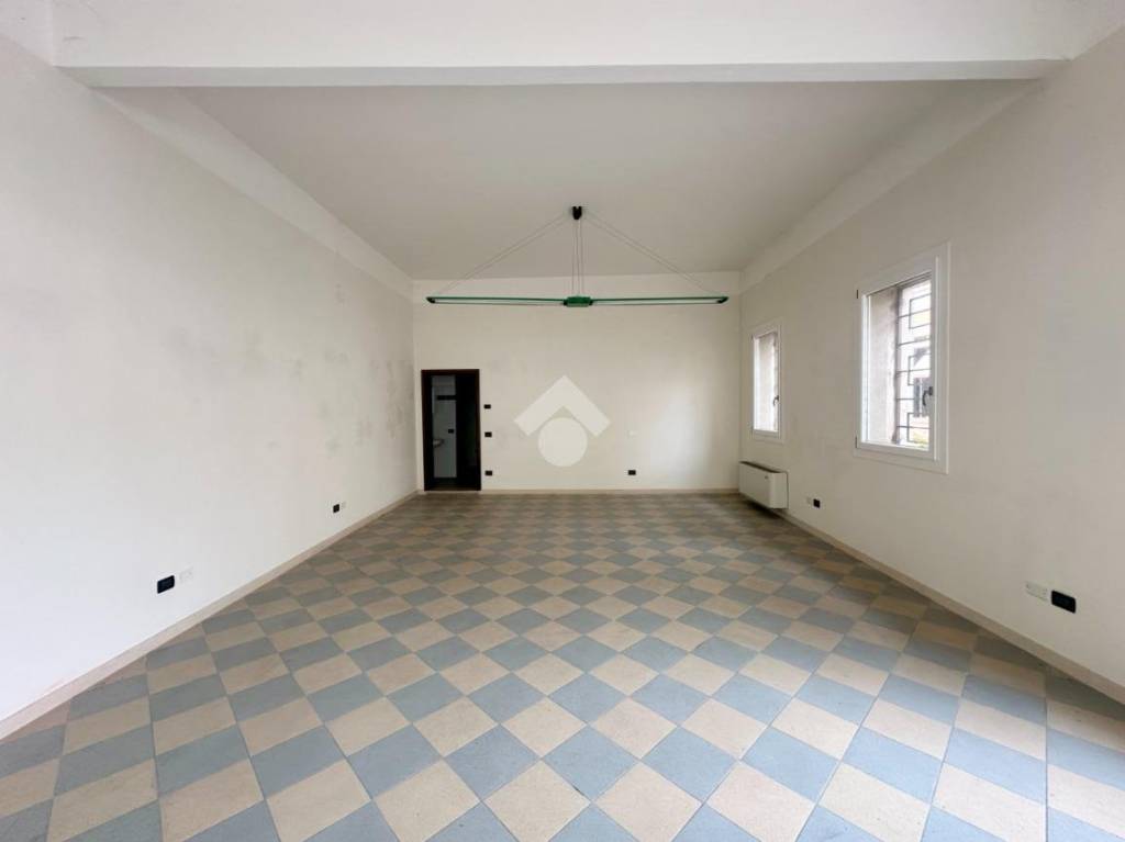 negozio in affitto a Castelfranco Veneto