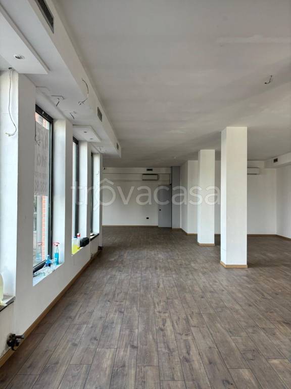 negozio in affitto a Castelfranco Veneto