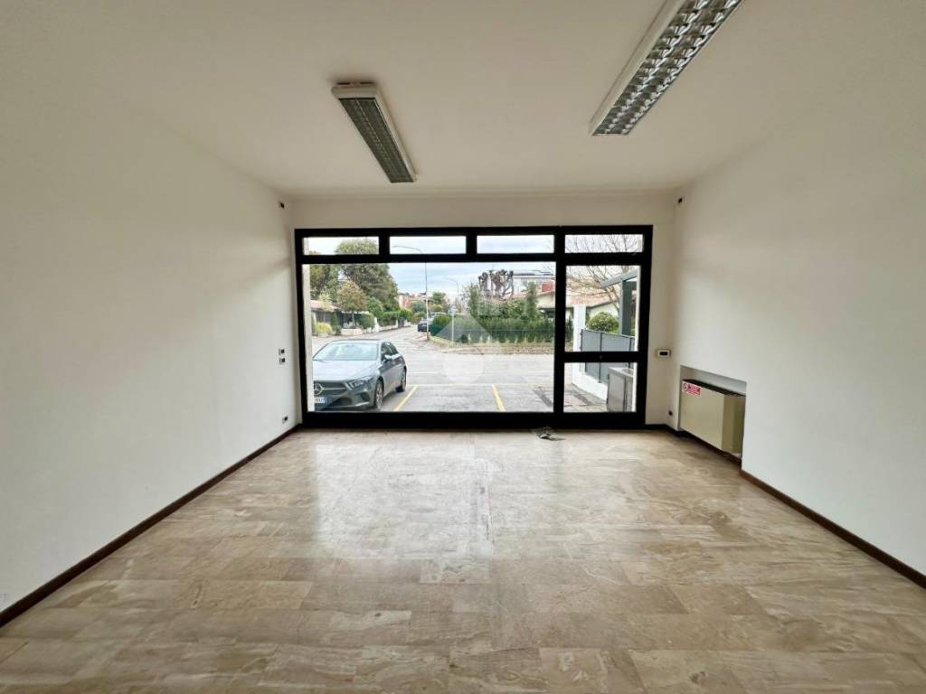 negozio in affitto a Castelfranco Veneto