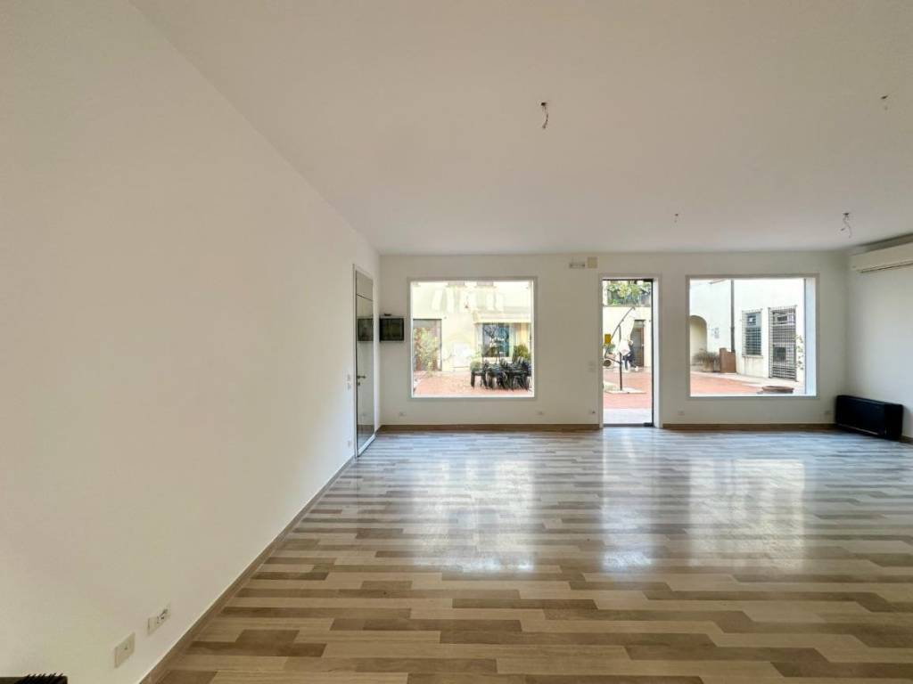 negozio in affitto a Castelfranco Veneto