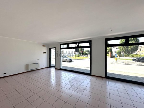 negozio in affitto a Castelfranco Veneto