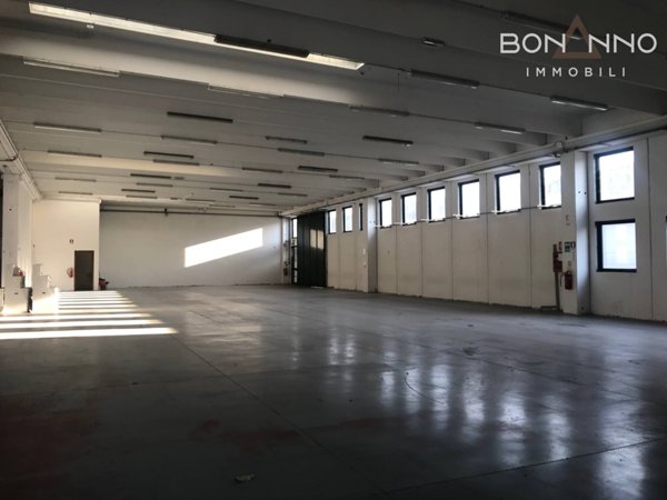 locale commerciale in affitto a Castelfranco Veneto