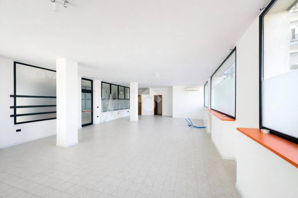 negozio in affitto a Castelfranco Veneto