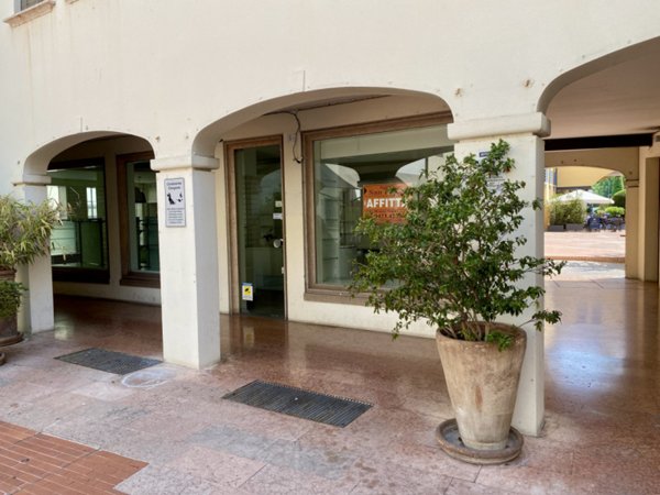 negozio in affitto a Castelfranco Veneto