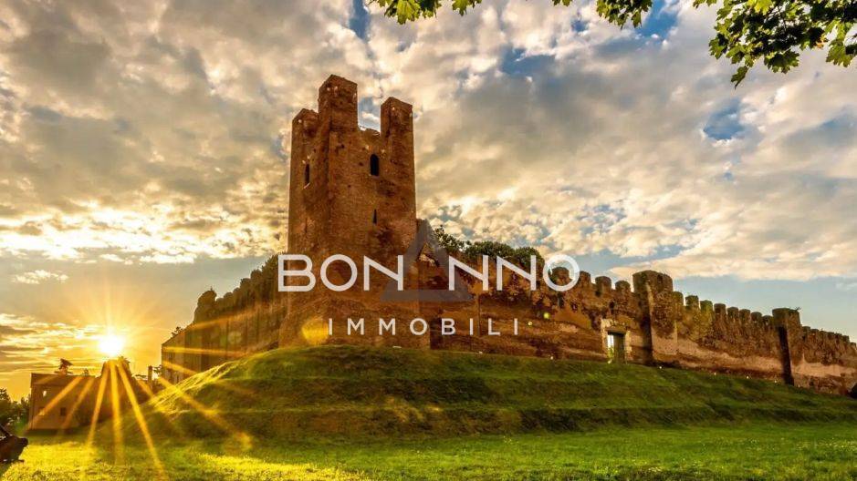 locale commerciale in affitto a Castelfranco Veneto