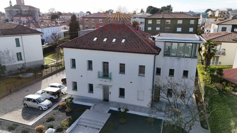 ufficio in affitto a Castelfranco Veneto