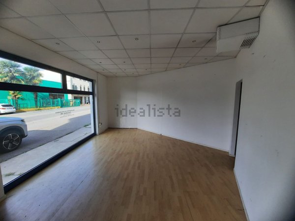 locale commerciale in affitto a Castelfranco Veneto