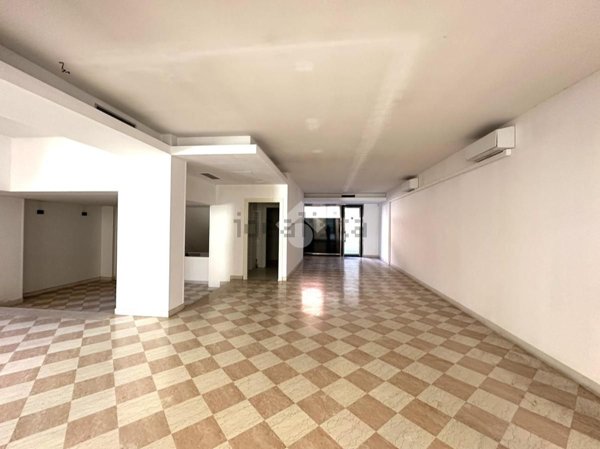 ufficio in affitto a Castelfranco Veneto in zona Salvarosa