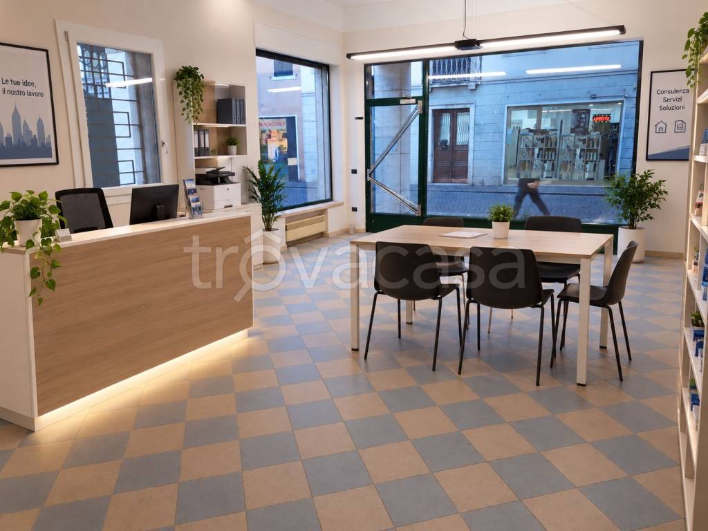 ufficio in affitto a Castelfranco Veneto in zona Salvarosa