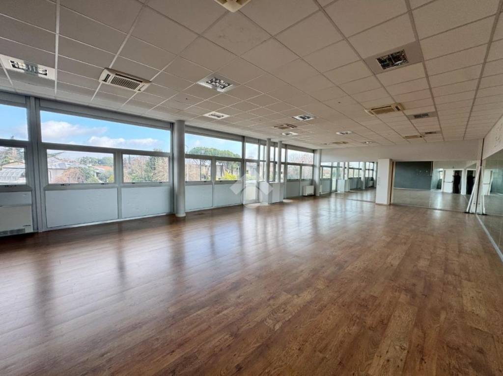 ufficio in affitto a Castello di Godego