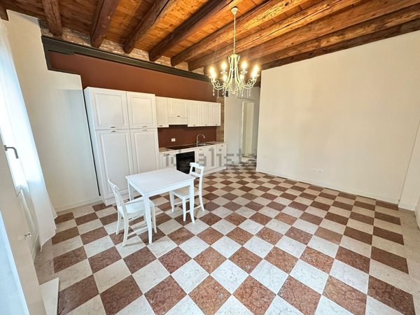 appartamento in affitto a Castello di Godego