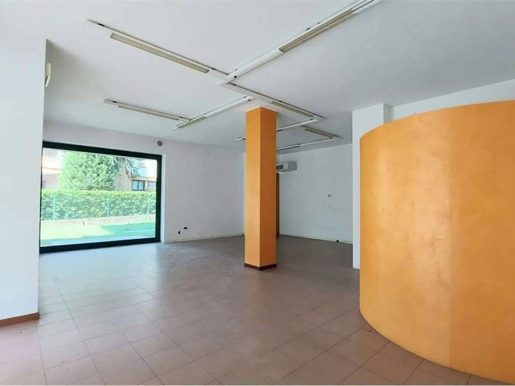 negozio in affitto a Codognè in zona Cimetta