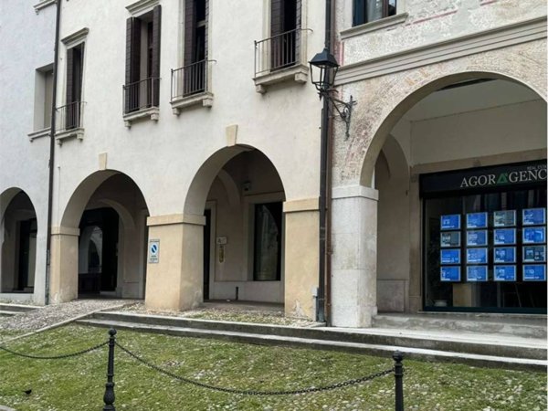 negozio in affitto a Conegliano