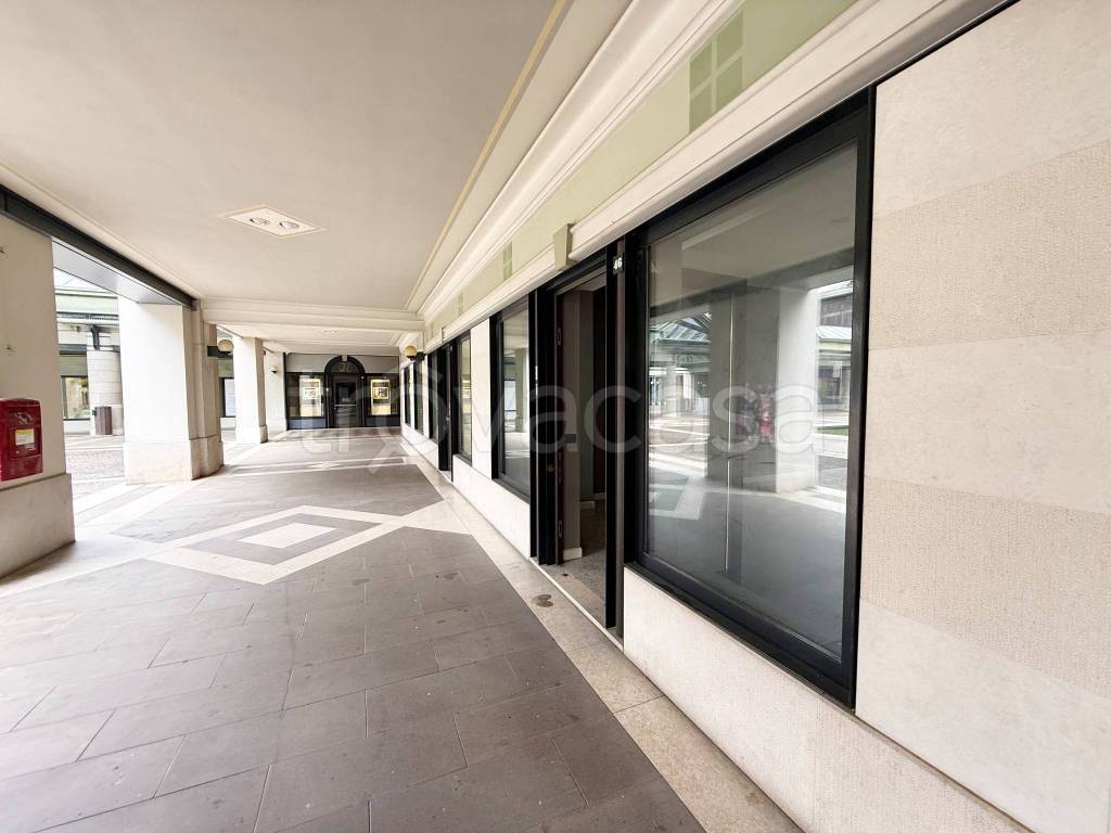 negozio in affitto a Conegliano