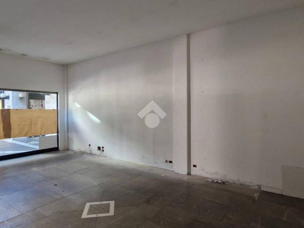 negozio in affitto a Conegliano