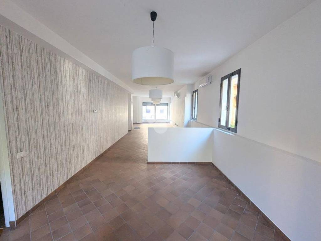 negozio in affitto a Conegliano