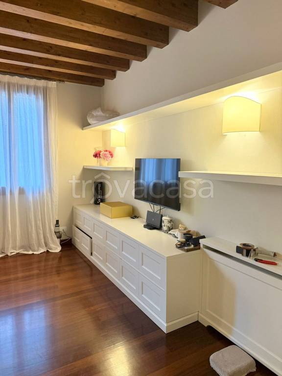 appartamento in affitto a Conegliano