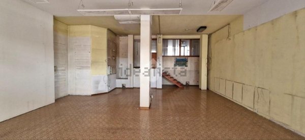 negozio in affitto a Conegliano