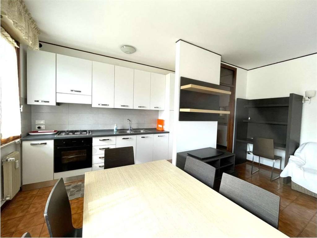 appartamento in affitto a Conegliano in zona Campolongo