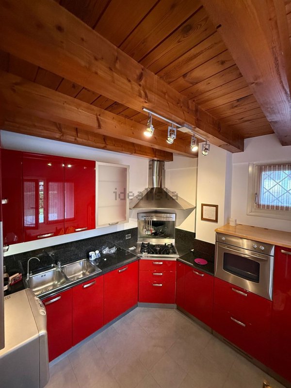 esavano in affitto a Conegliano