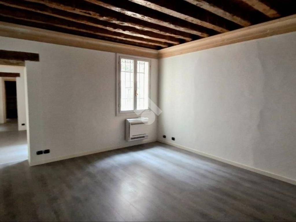 negozio in affitto a Conegliano