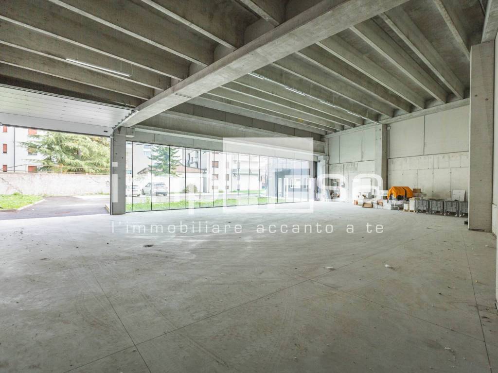 negozio in affitto a Conegliano