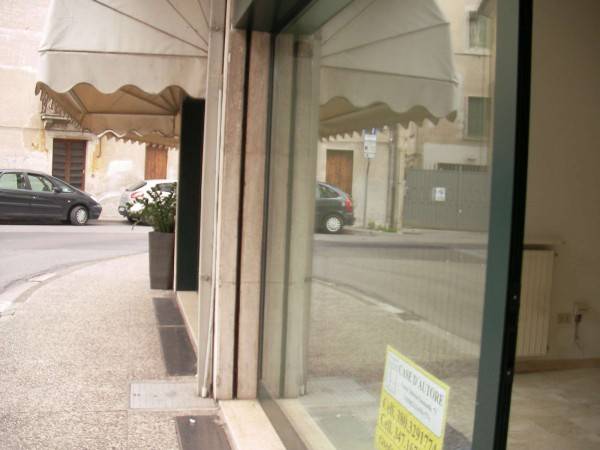 negozio in affitto a Conegliano