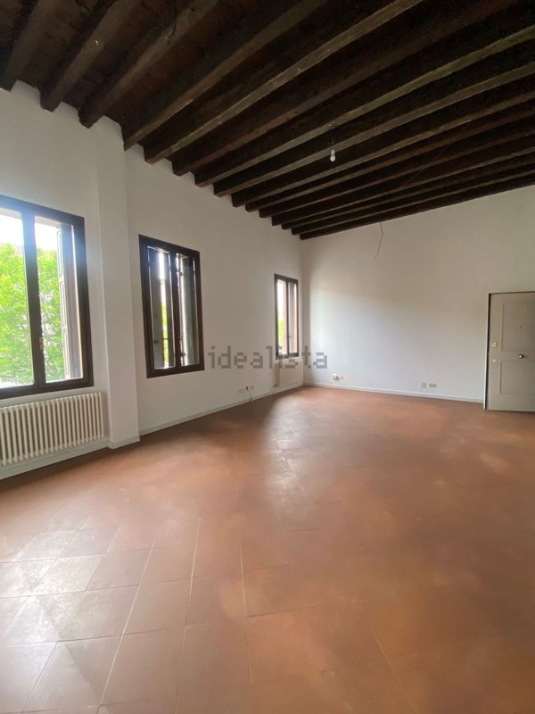 ufficio in affitto a Conegliano
