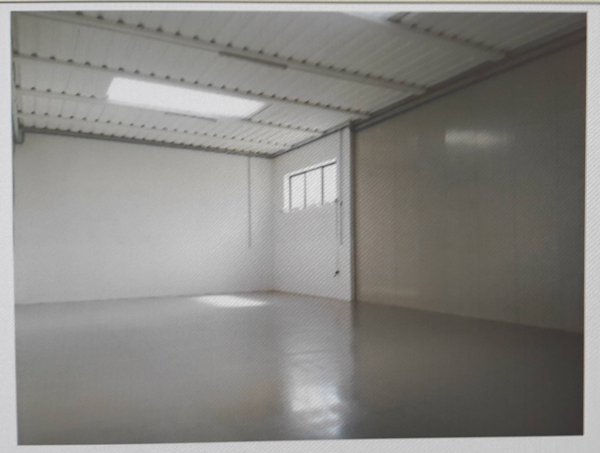 locale commerciale in affitto a Conegliano