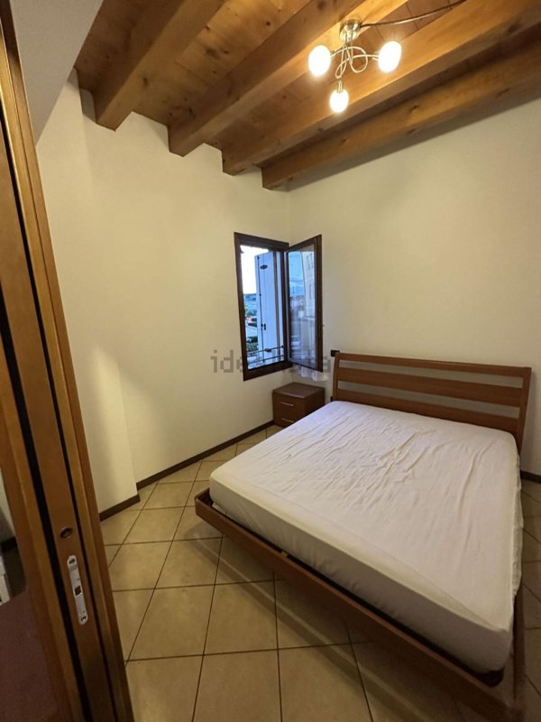 appartamento in affitto a Conegliano in zona Costa