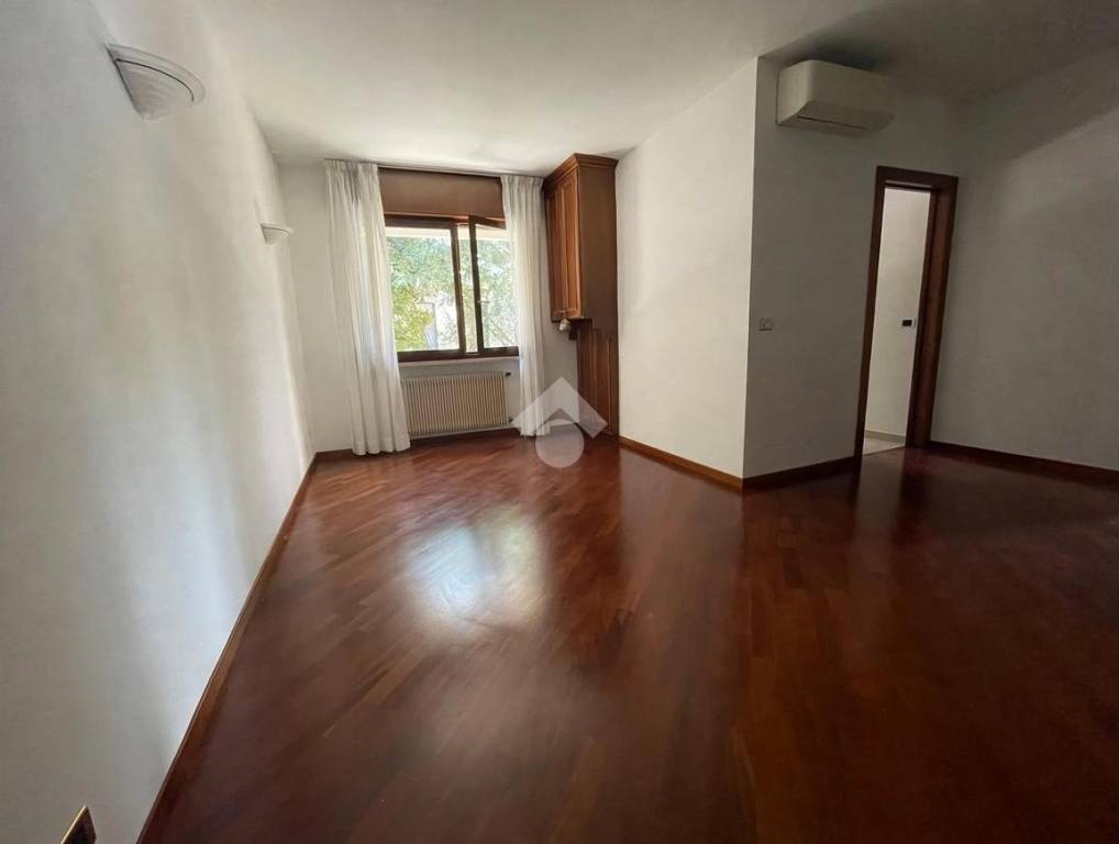 appartamento in affitto a Conegliano in zona Costa