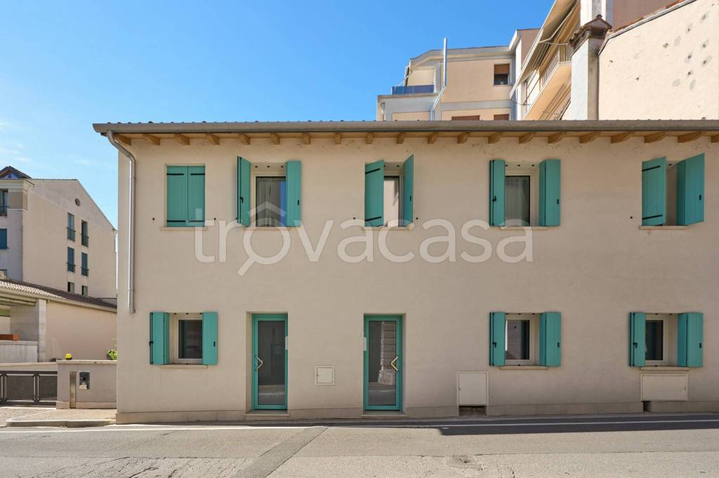 appartamento in affitto a Conegliano