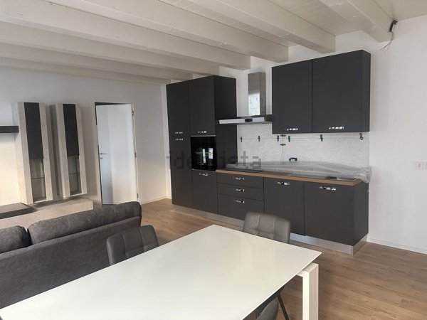 appartamento in affitto a Conegliano in zona Costa