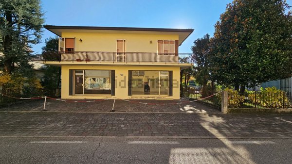 locale commerciale in affitto a Cornuda
