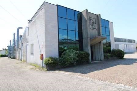 ufficio in affitto a Farra di Soligo in zona Soligo