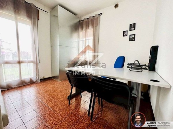 negozio in affitto a Farra di Soligo in zona Col San Martino