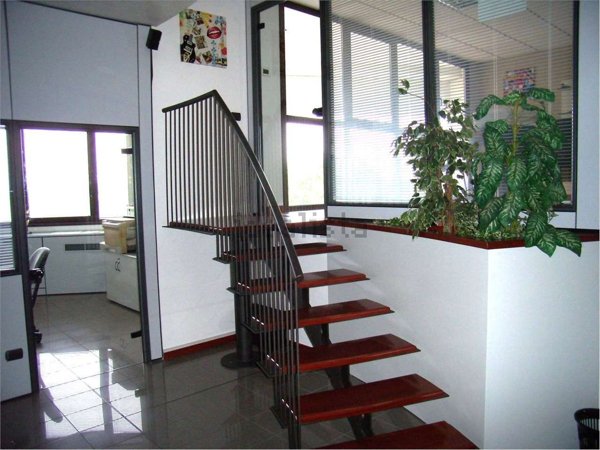 ufficio in affitto a Fontanelle