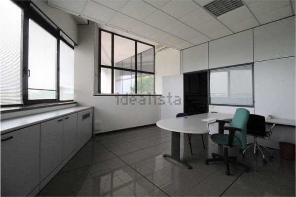 ufficio in affitto a Fontanelle