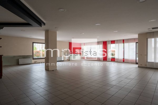 locale commerciale in affitto a Gaiarine