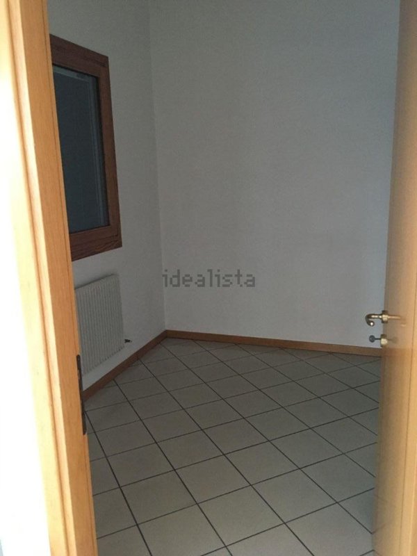 negozio in affitto ad Istrana