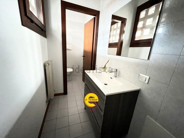 ufficio in affitto a Loria in zona Bessica