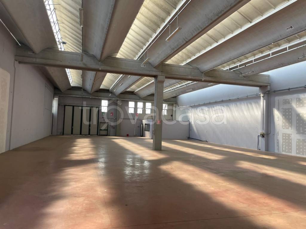 locale commerciale in affitto a Mareno di Piave