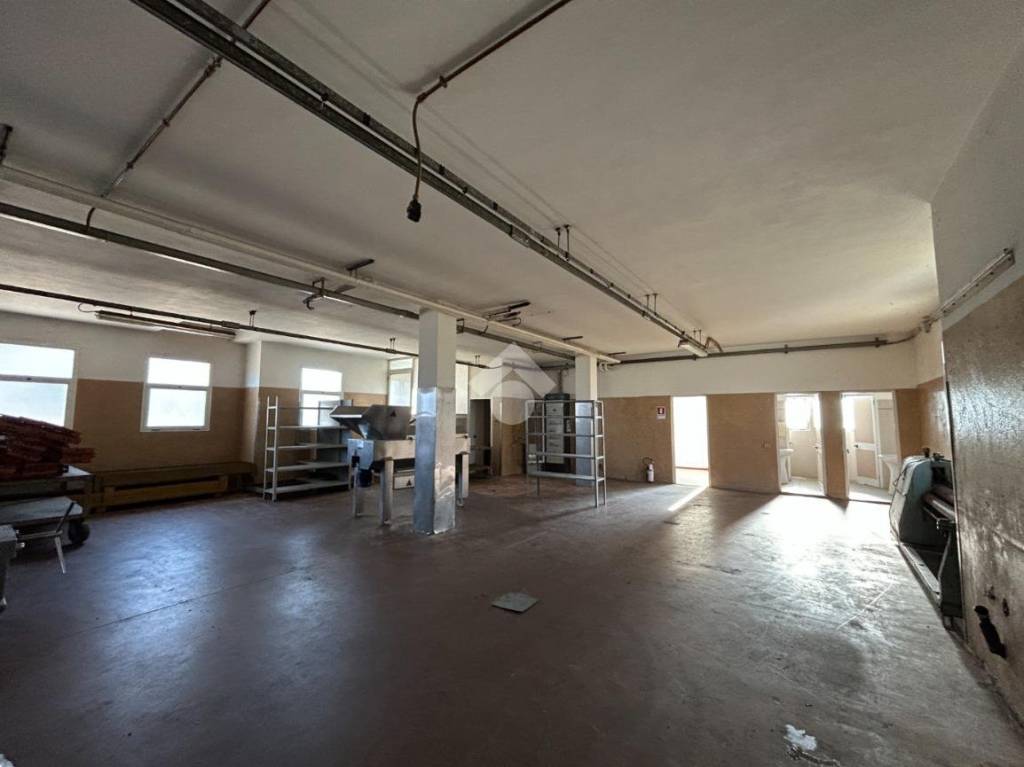 negozio in affitto a Maser