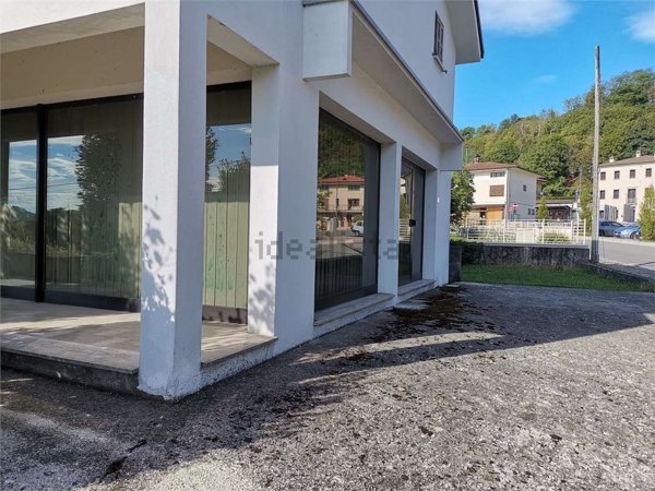ufficio in affitto a Miane in zona Premaor