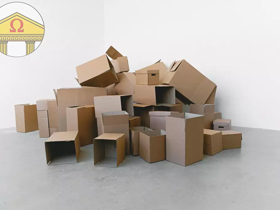 locale di sgombero in affitto a Miane