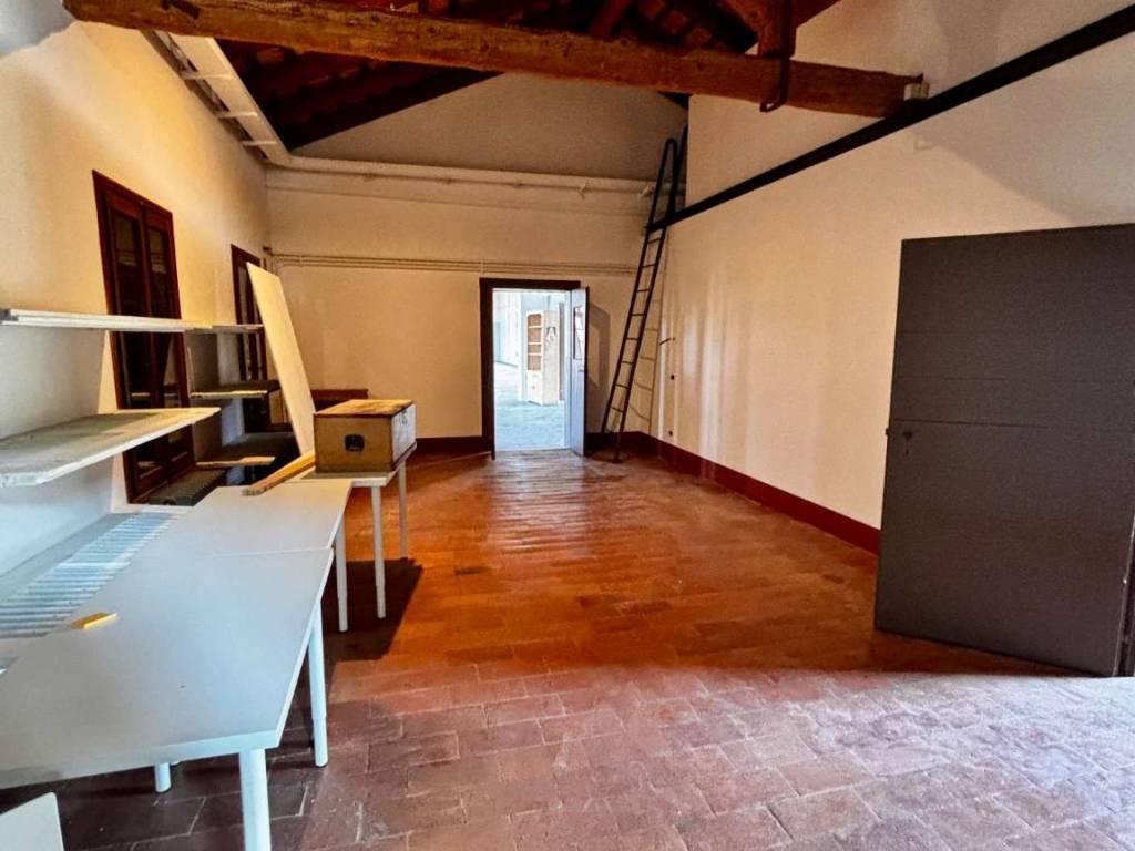 negozio in affitto a Mogliano Veneto in zona Zerman